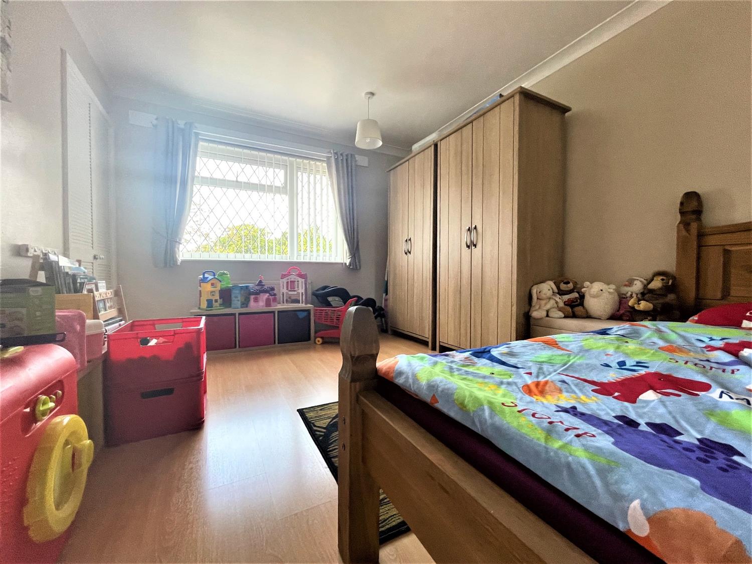 House for sale in Harefield, Southampton SO18 5FS Pure Residential