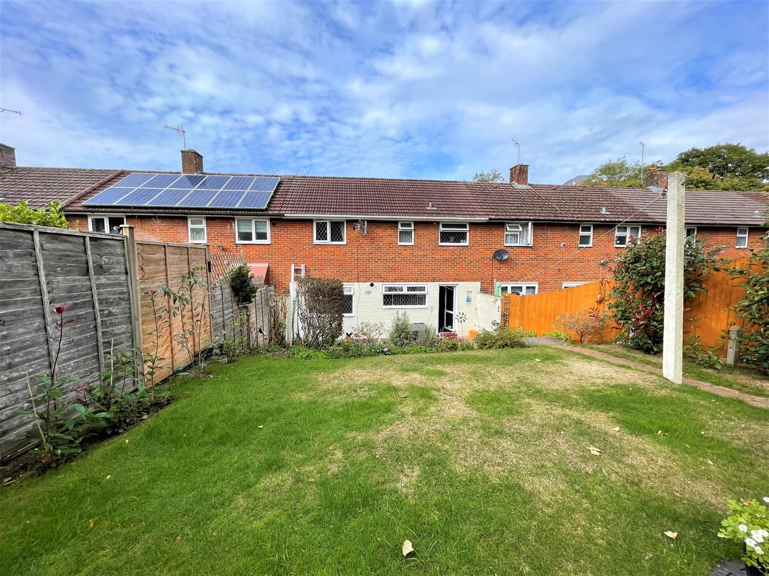 House for sale in Harefield, Southampton SO18 5FS Pure Residential Estate Agents